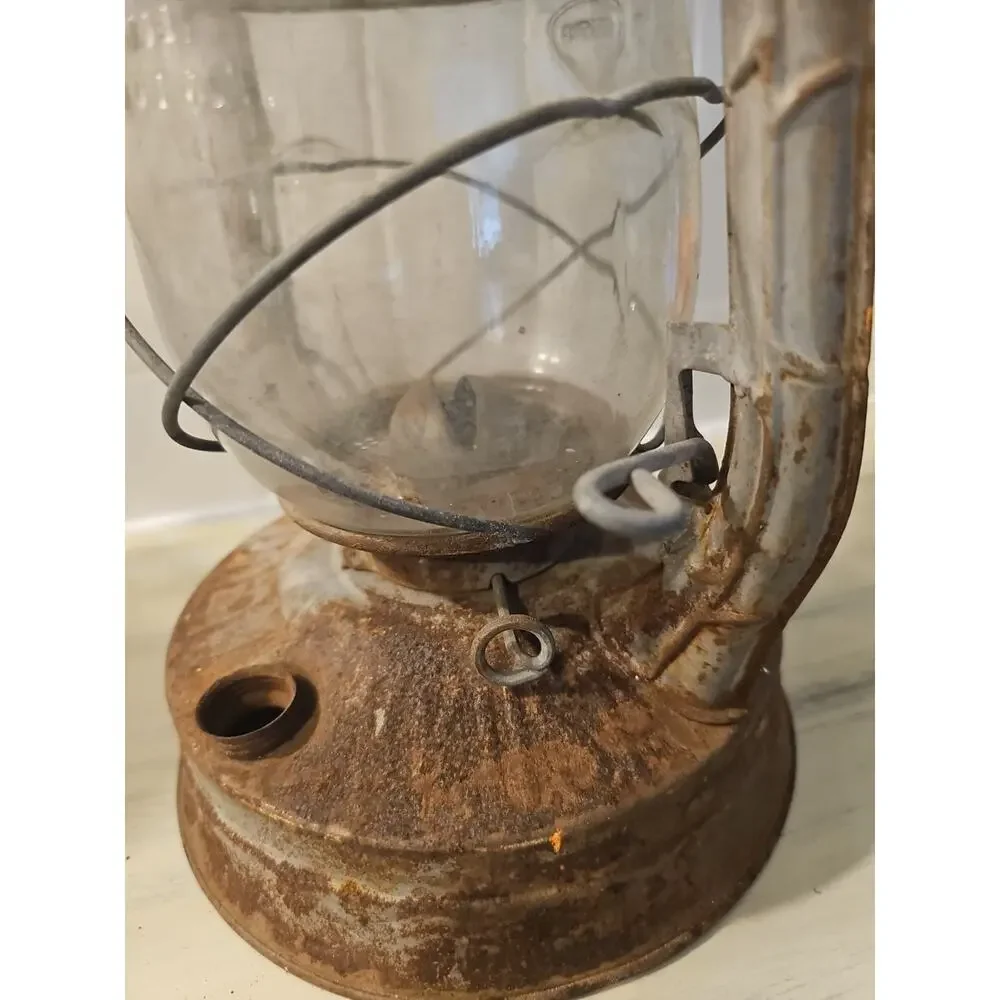 Antique Dietz No. 2 D-Lite‎ Lantern Railroad Hurricane Tubular Oil H Loc Nob NY